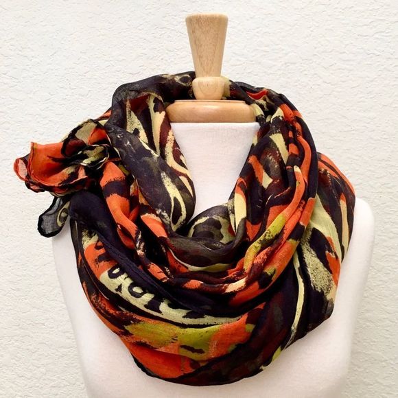 Artsy Tribal Graphic Print Versatile Wrap Scarf, NWT▪️ - Picture 2 of 5